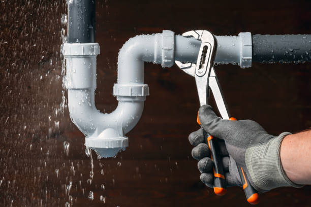 Professional Leak Detection technician working in Paige, TX